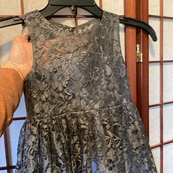 Flower Girl Dress - Picture 3 of 8